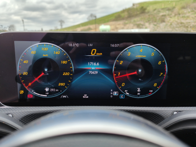 Mercedes-Benz A 200 A200 8G-DCT PACK AMG GPS CARPLAY LUMIERE AMBIANCE