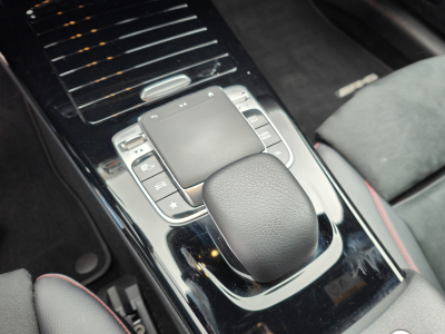 Mercedes-Benz A 200 A200 8G-DCT PACK AMG GPS CARPLAY LUMIERE AMBIANCE