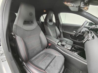 Mercedes-Benz A 200 A200 8G-DCT PACK AMG GPS CARPLAY LUMIERE AMBIANCE