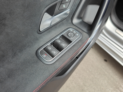Mercedes-Benz A 200 A200 8G-DCT PACK AMG GPS CARPLAY LUMIERE AMBIANCE