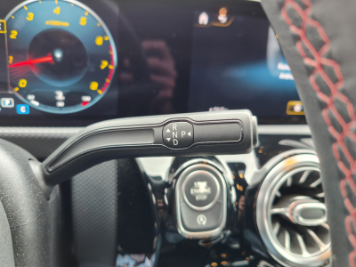 Mercedes-Benz A 200 A200 8G-DCT PACK AMG GPS CARPLAY LUMIERE AMBIANCE