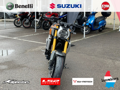 Suzuki GSX-8T 