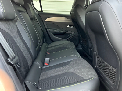 Peugeot 308 1.2 PureTech 145 e-DSC6 GT