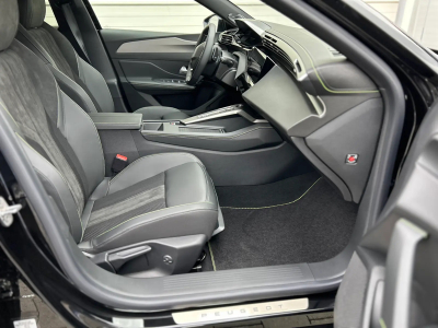 Peugeot 308 1.2 PureTech 145 e-DSC6 GT