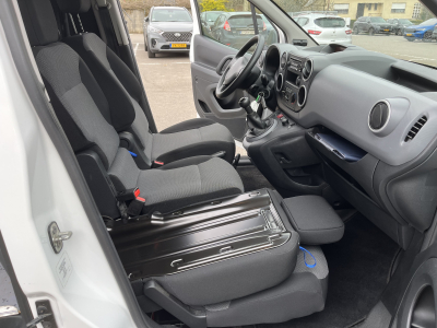 Peugeot Partner 1.6 Blue Hdi 100cv 3 places Clim Tempomat PDC 18.000km!