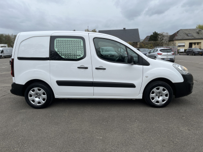 Peugeot Partner 1.6 Blue Hdi 100cv 3 places Clim Tempomat PDC 18.000km!