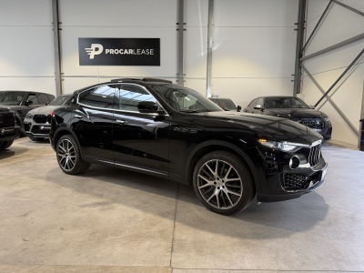 Maserati Levante SQ4 DIESEL 3.0 4WD/ 21°/ SCHIEBEDACH/