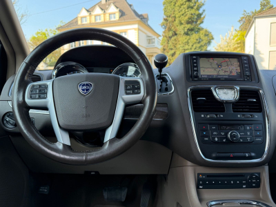 Lancia Voyager Gold/SD/7xSitzer/LEDER/DVD/KAMERA/VOLL