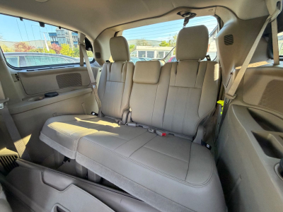 Lancia Voyager Gold/SD/7xSitzer/LEDER/DVD/KAMERA/VOLL