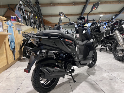 TNT Motor Escape  Classe B 45 Km/h