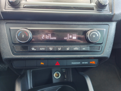 Seat Ibiza 1.0 TSI FR CLIMATISATION BLUETOOTH RADAR ARR ET AVANT