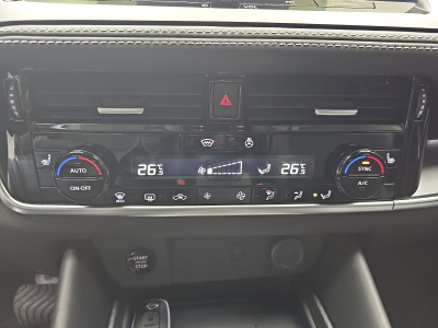 Nissan Qashqai 1.3 DIG-T 158 X-tronic N-Connecta