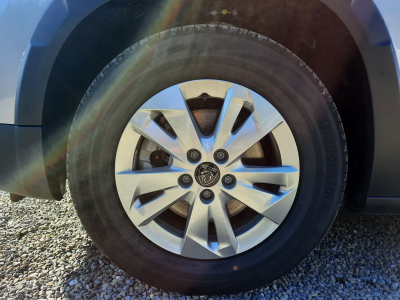 Peugeot Rifter AT 130 N1/NAVY/Kamera