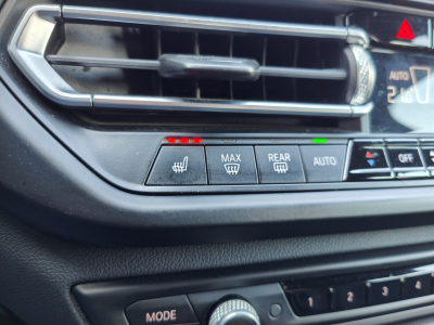 BMW 218 218iA PACK M GPS CARPLAY BLUETOOTH PHARES LED