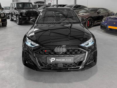 Audi RS3 Sportback 2.5 TFSI quattro/Pano/CARBON19/360°/SONOS/SCHALE S/MATRIX