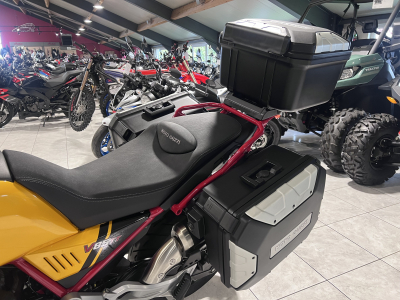 Moto Guzzi V 85 TT Evocative Jaune