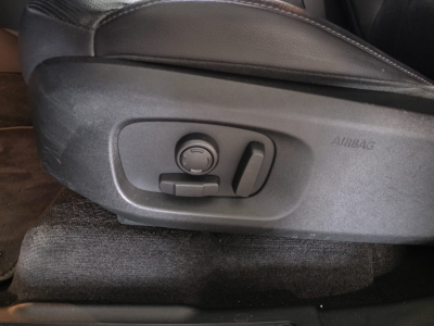 Land-Rover Range Rover Evoque 2.0 TD4 SE DYNAMIC CUIR NAVI 1 HAND