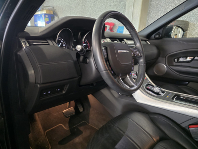 Land-Rover Range Rover Evoque 2.0 TD4 SE DYNAMIC CUIR NAVI 1 HAND