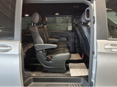 Mercedes-Benz V 250 D AMG LINE 7 SITZE CUIR NAVI 1 HAND