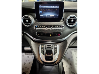 Mercedes-Benz V 250 D AMG LINE 7 SITZE CUIR NAVI 1 HAND