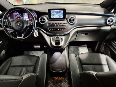 Mercedes-Benz V 250 D AMG LINE 7 SITZE CUIR NAVI 1 HAND