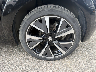 Peugeot 208 GT LINE 1.2 BVM6 100CV