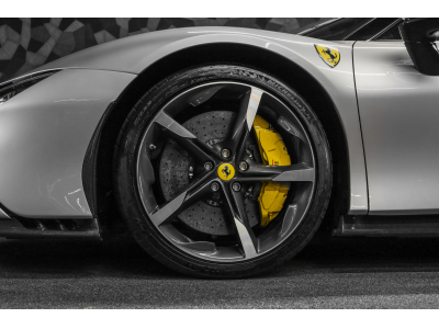 Ferrari SF90 Spider ARGENTO NURBURGRING - FULL CARBON