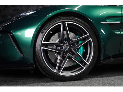 Aston Martin Vantage 4.0 V8 Coupé - Malachite Green