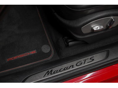 Porsche Macan II GTS - Rouge Carmin