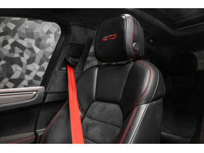 Porsche Macan II GTS - Rouge Carmin