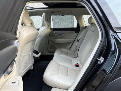 Volvo V90 Cross Country Pro AWD/PANO/19/360/HUP.D/VOLL