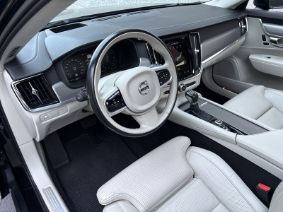 Volvo V90 Cross Country Pro AWD/PANO/19/360/HUP.D/VOLL
