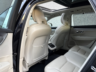 Volvo V90 Cross Country Pro AWD/PANO/19/360/HUP.D/VOLL