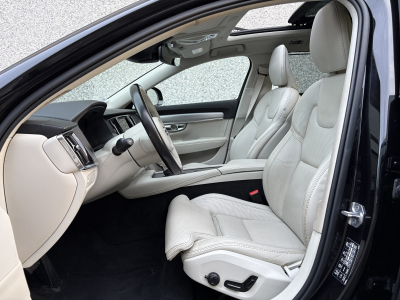 Volvo V90 Cross Country Pro AWD/PANO/19/360/HUP.D/VOLL