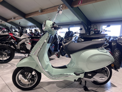 Vespa Primavera 125 
