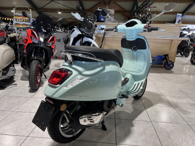 Vespa Primavera 125 
