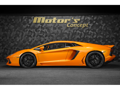 Lamborghini Aventador LP 700-4 - ARANCIO ATLAS