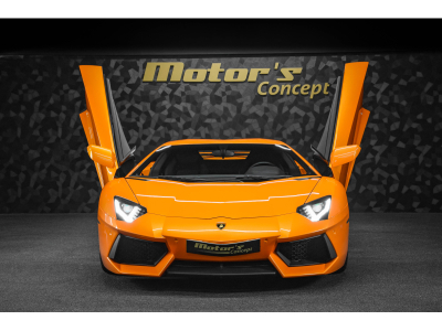 Lamborghini Aventador LP 700-4 - ARANCIO ATLAS