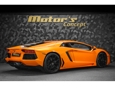 Lamborghini Aventador LP 700-4 - ARANCIO ATLAS