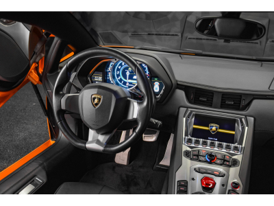 Lamborghini Aventador LP 700-4 - ARANCIO ATLAS