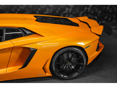 Lamborghini Aventador LP 700-4 - ARANCIO ATLAS