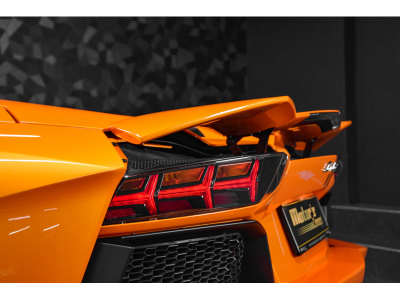 Lamborghini Aventador LP 700-4 - ARANCIO ATLAS