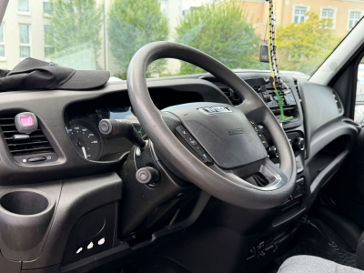 Iveco  Daily 50 C  3.0liter /170 PS / 5.2 M Ladefläche/