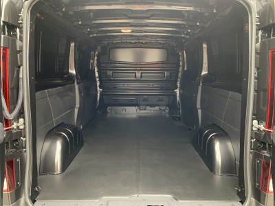 Renault Trafic 2.0 Dci 170 AT9  L2H1