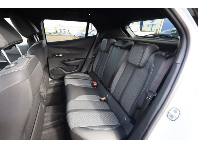 Peugeot 2008 1.2 Hybrid e-DSC6 145 Allure