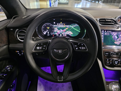 Bentley Bentayga Bentayga 4.0 V8 4WD PANO CUIR COC SOFTCLOSE