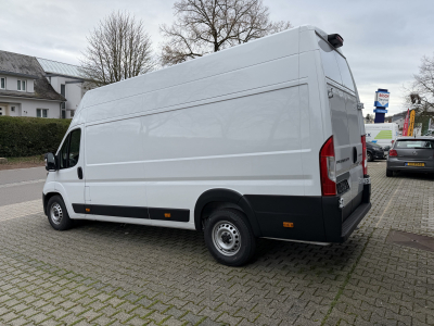 Peugeot Boxer 2.2 BlueHDI EAT8 190 L4H3 335