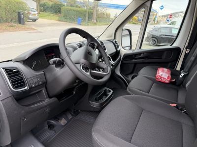 Peugeot Boxer 2.2 BlueHDI EAT8 190 L4H3 335