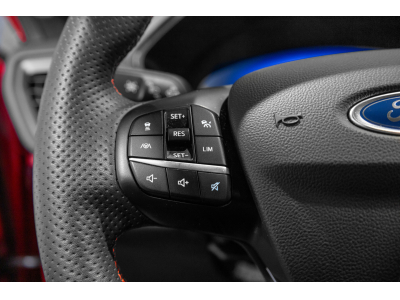 Ford Kuga 2.5 Hybrid ST-LINE
