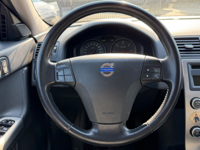 Volvo V50 Kombi 1.6 D Drive Momentum/1.HAND/
